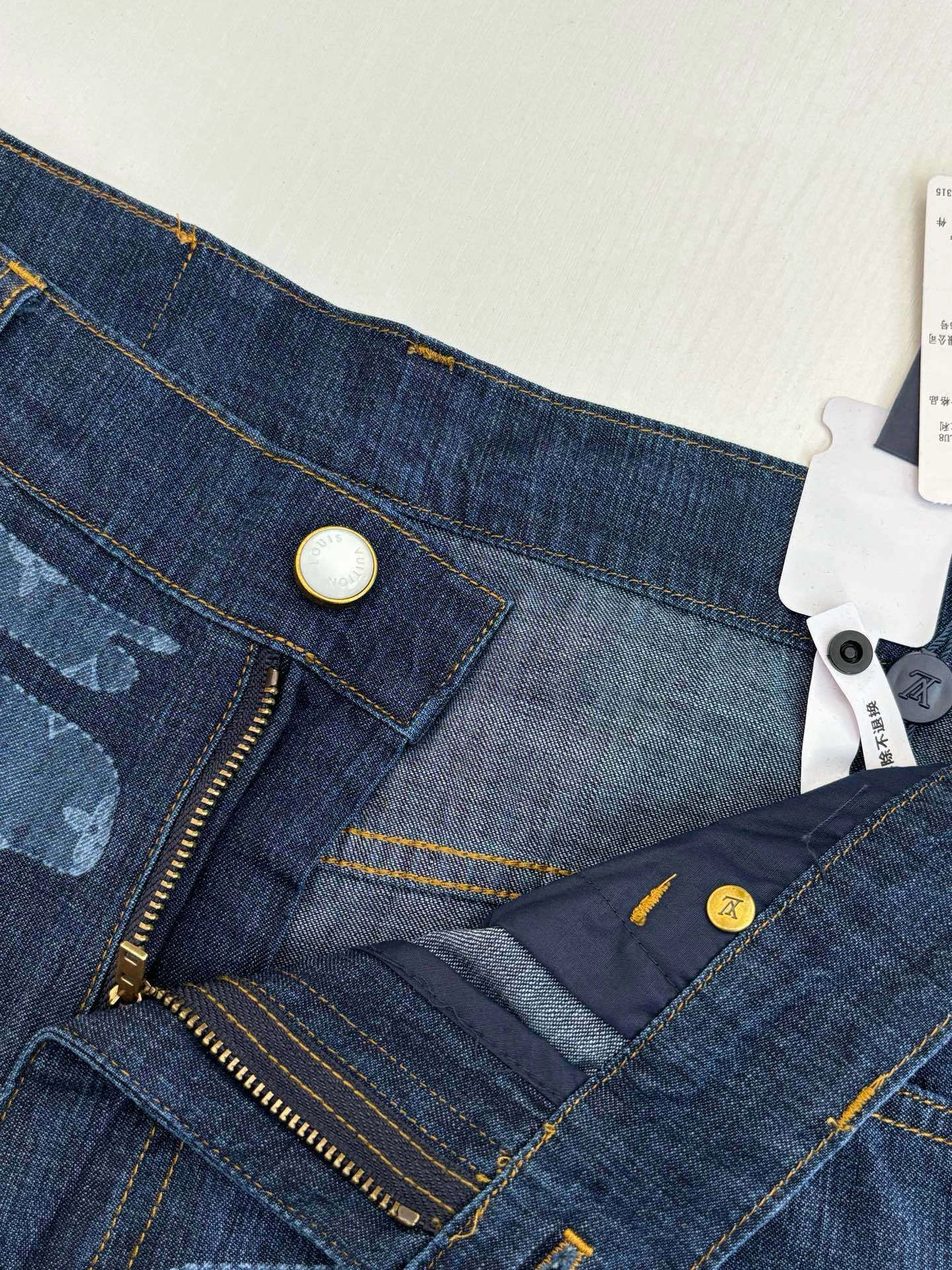 wg.luxury-- 8V Nigo oversize item:E-F363I0603